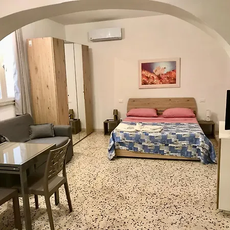 Della Cuba Vacanze Historic Center * Trapani